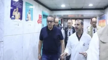 في زيارة مفاجئة.. وزير الصحة يتفقد الأوضاع بمستشفى منشية البكرى العام 1